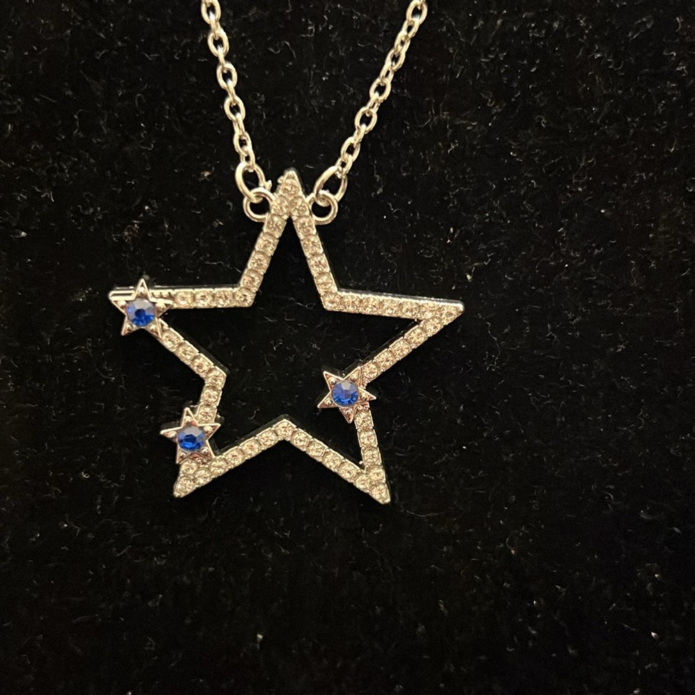 💚🥰🎉NWT Paparazzi Necklace Set - Picture 3 of 4